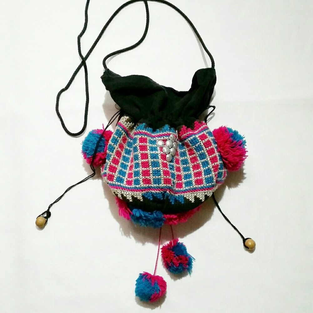 Thai pompom bucket bag